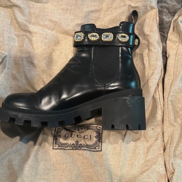 GUCCI WORN 3 times - Picture 6 of 9